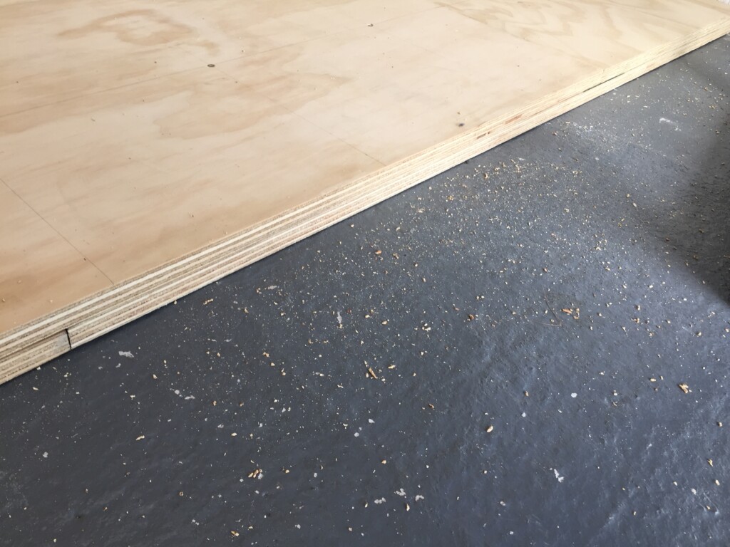Second layer of 18mm plywood - leading edge lined up. Note the overlap layer on layer