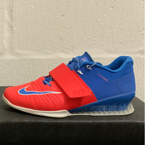 Nike Romaleos 3 in blue / red colour way - raised heel visible