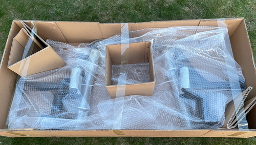 Trap bar arrives nicely packaged with sleeves removed